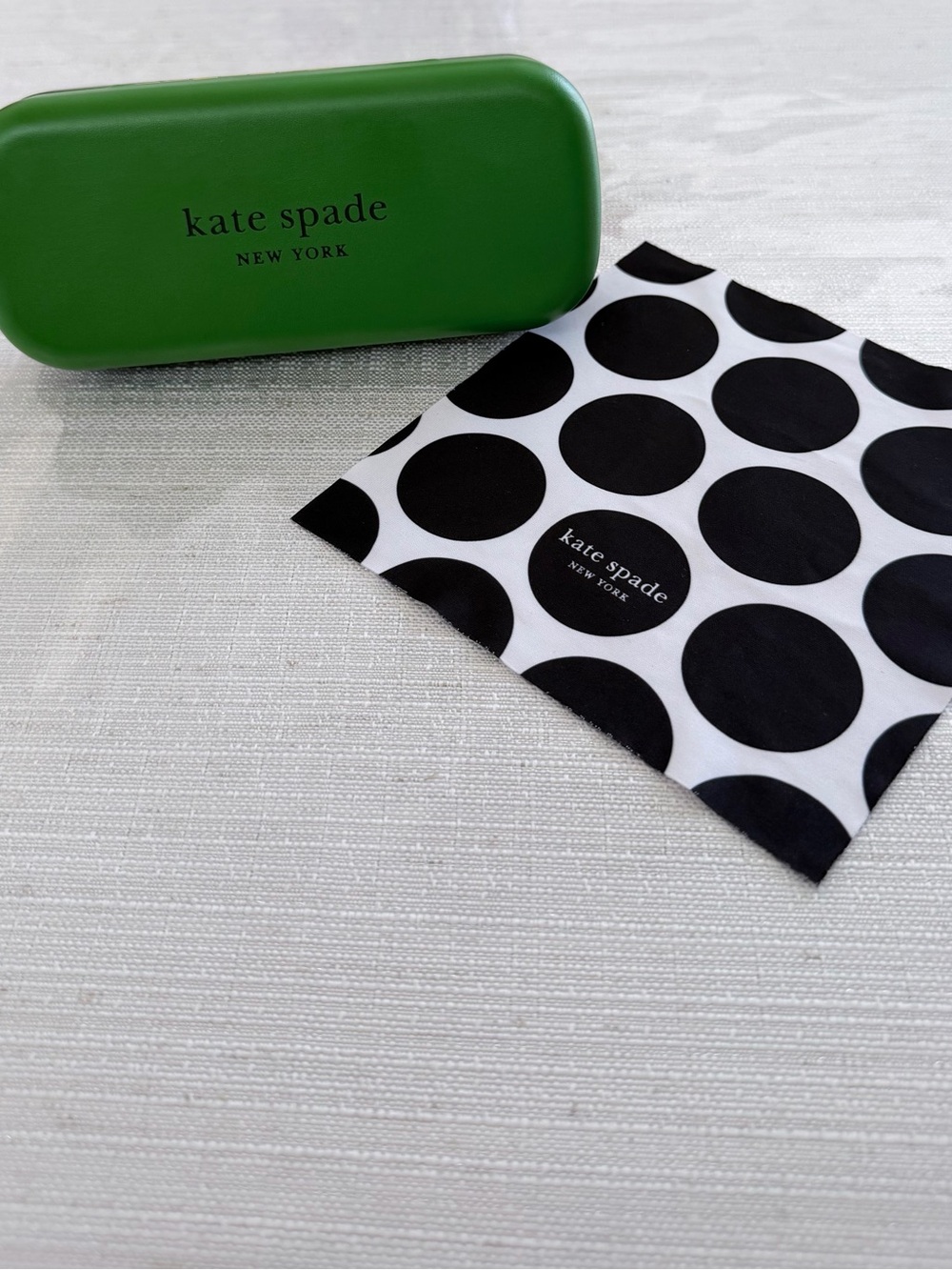 kate spade Green and Black Eyeglass Case with polka dot cloth - Picture 3 of 8